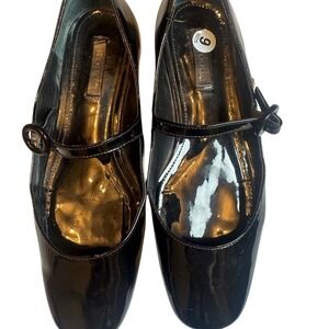 Larroude Glossy Black Flats with Strap